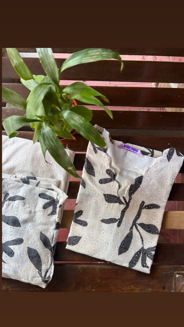 Hakoba kurti sets