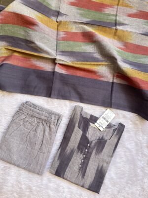 Ikkat 3pc sets with lining