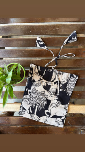 Noodle neck kalamkari kurtis