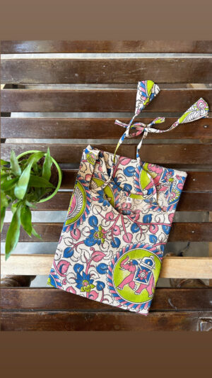 Noodle neck kalamkari kurtis