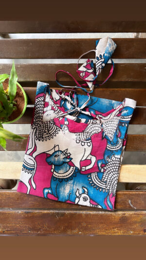 Noodle neck kalamkari kurtis
