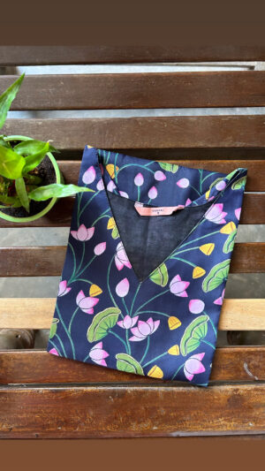 Muslin kurti with lining